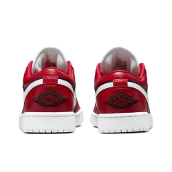 Женские кроссовки Air Jordan 1 Low 'Chicago Flip' DC0774-603