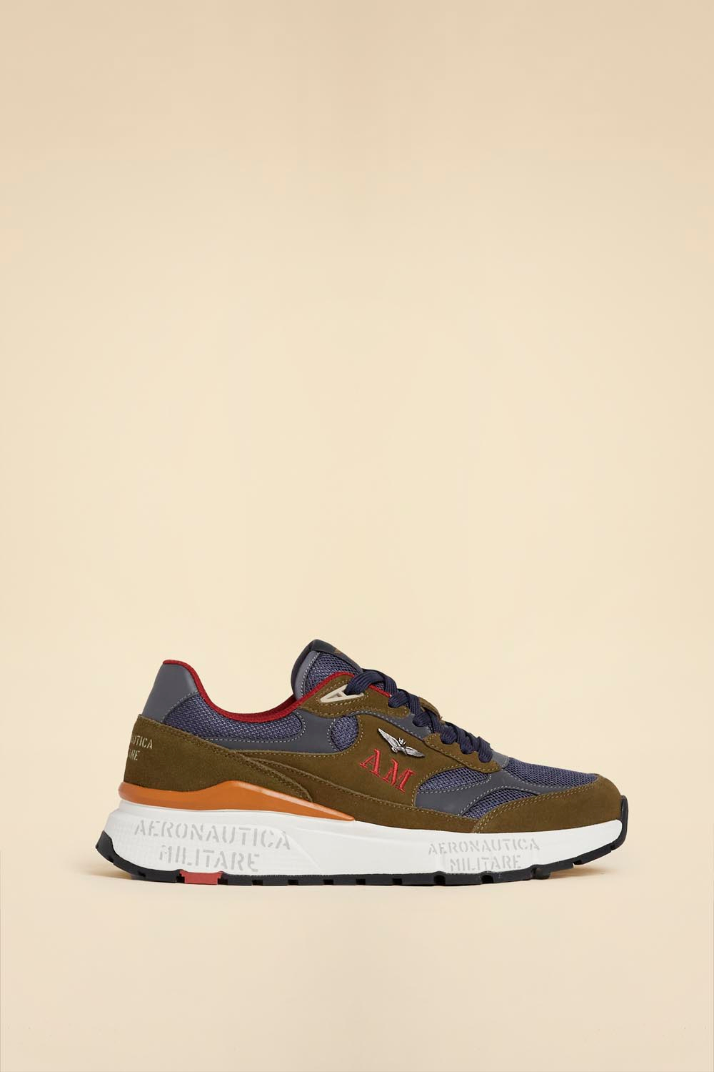 Кроссовки из натуральной кожи