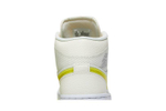 Кроссовки Jordan Air Jordan 1 Mid Se "Voltage Yellow" (Женская размерная сетка)