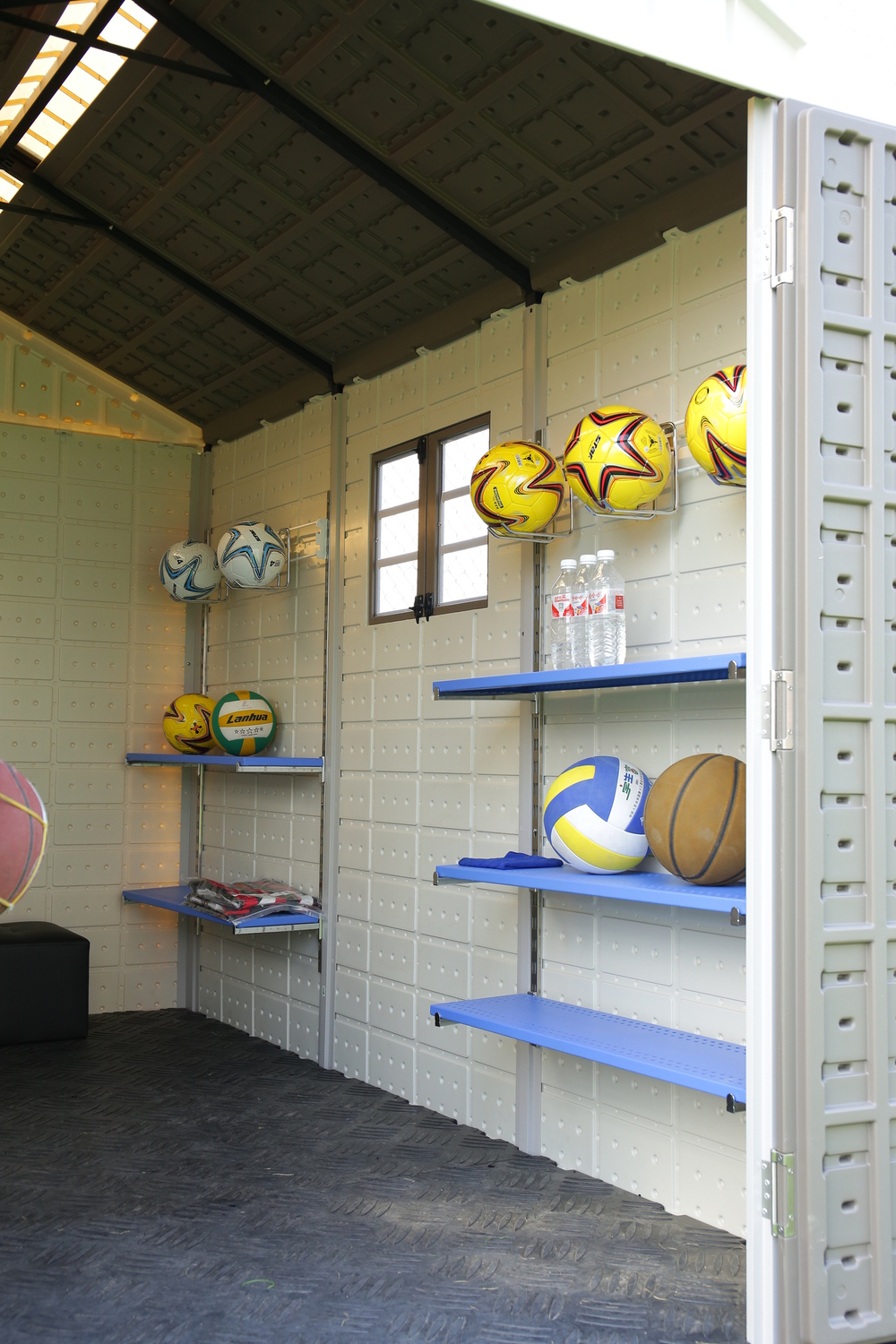 Садовый пластиковый сарай HouzBlock Comfort-3 7,5x11