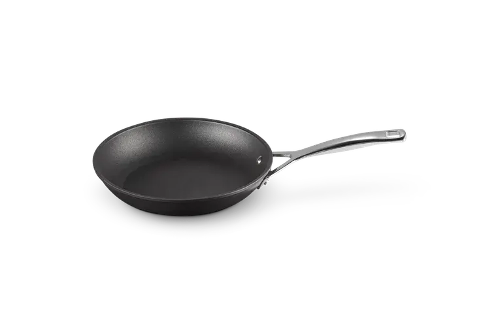 Le Creuset Сковорода с антипригарным покрытием 22 см.