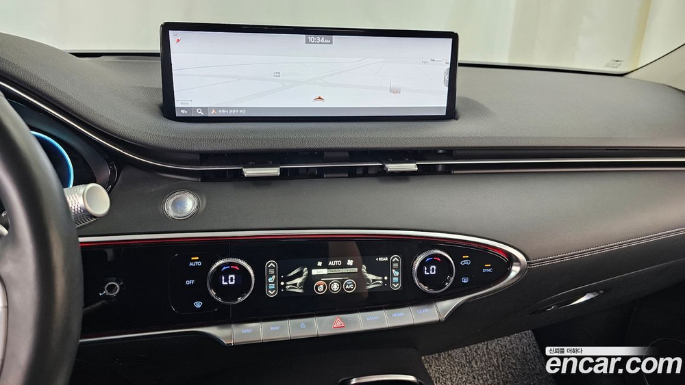 Genesis GV70 2.5T Бензин 2WD (01.2022)
