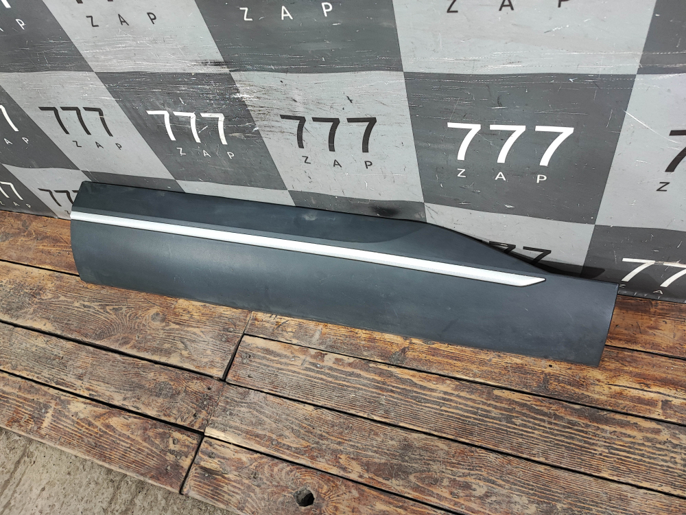 Накладка двери передней правой Haval F7 2, F7x 2 24-нв Б/У Оригинал 5006920XKN02A