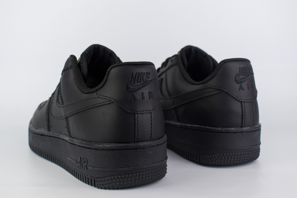 Кроссовки Nike Air Force 1 Low Triple Black