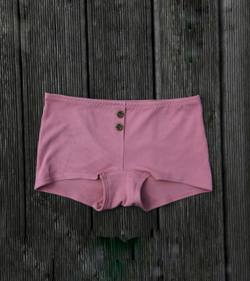 Rose Button. Шортики с пуговицами