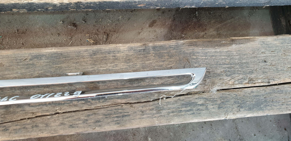 Молдинг решетки радиатора Mercedes GLC (X253) 15-19 Б/У Оригинал A2538880385