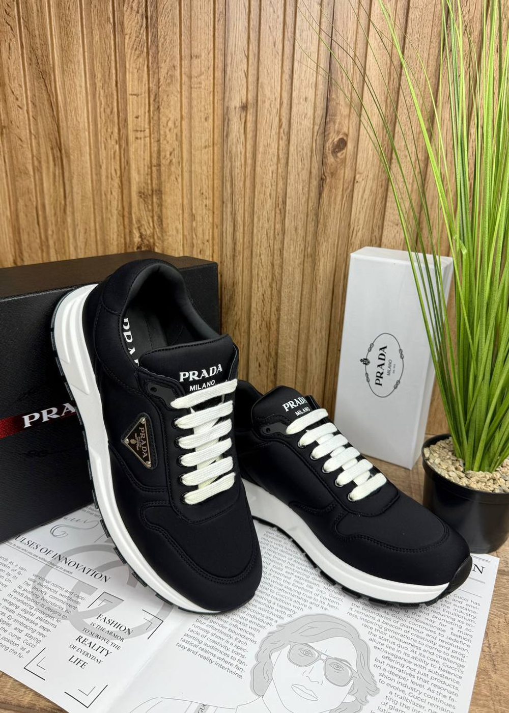 Кроссовки Prada