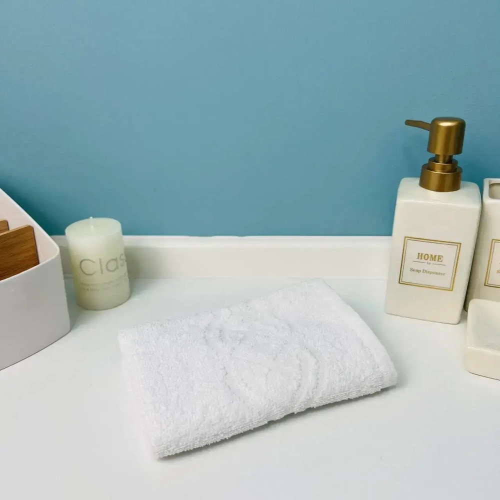 Полотенце махровое 30*50см «Vivien» цвет белый жасмин 01000 плотность 400гр/м2