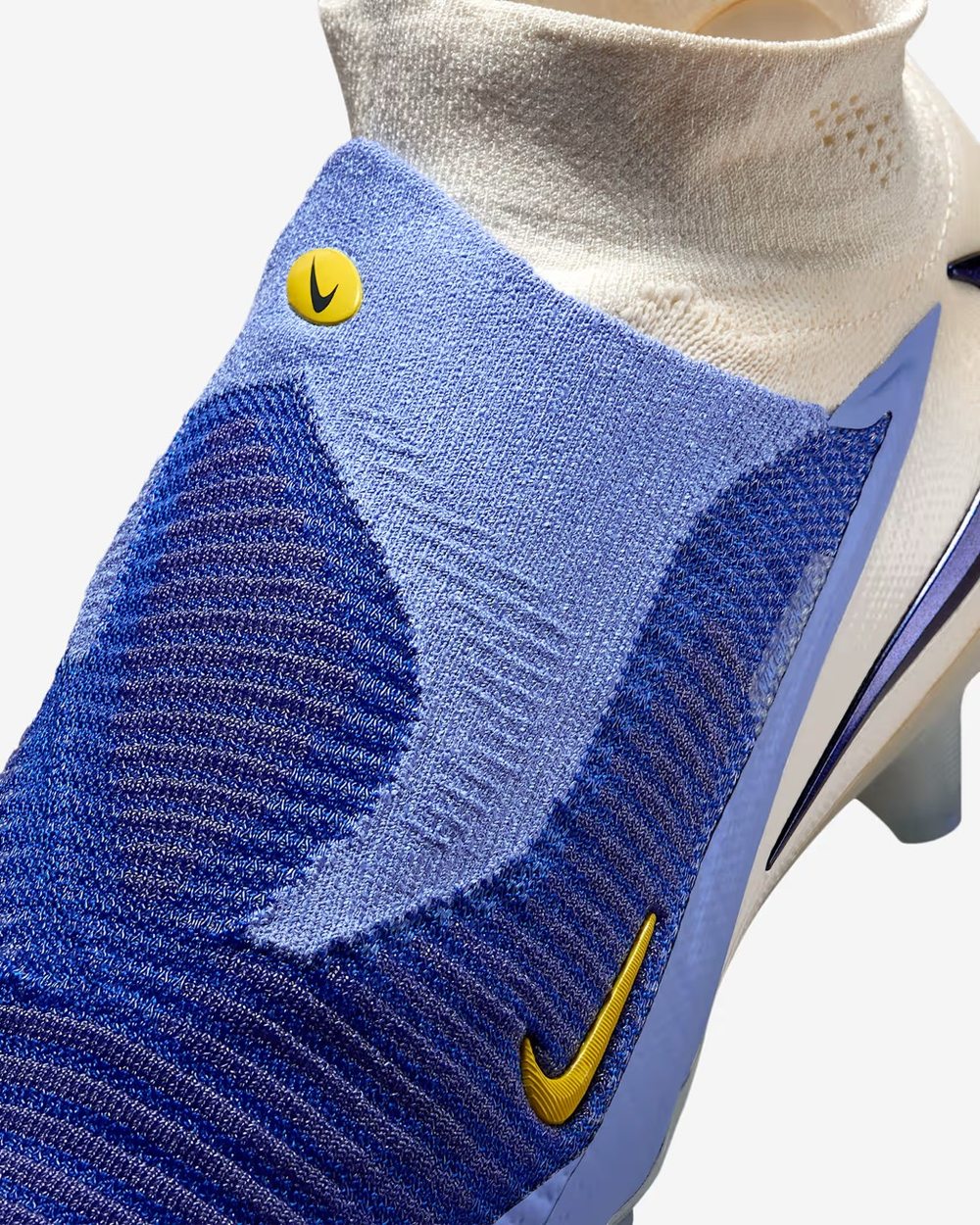 Бутсы Nike Phantom 6 High Elite FG