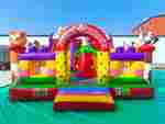 Коммерческий надувной батут «Весёлая компания»,  8*6*5 м.