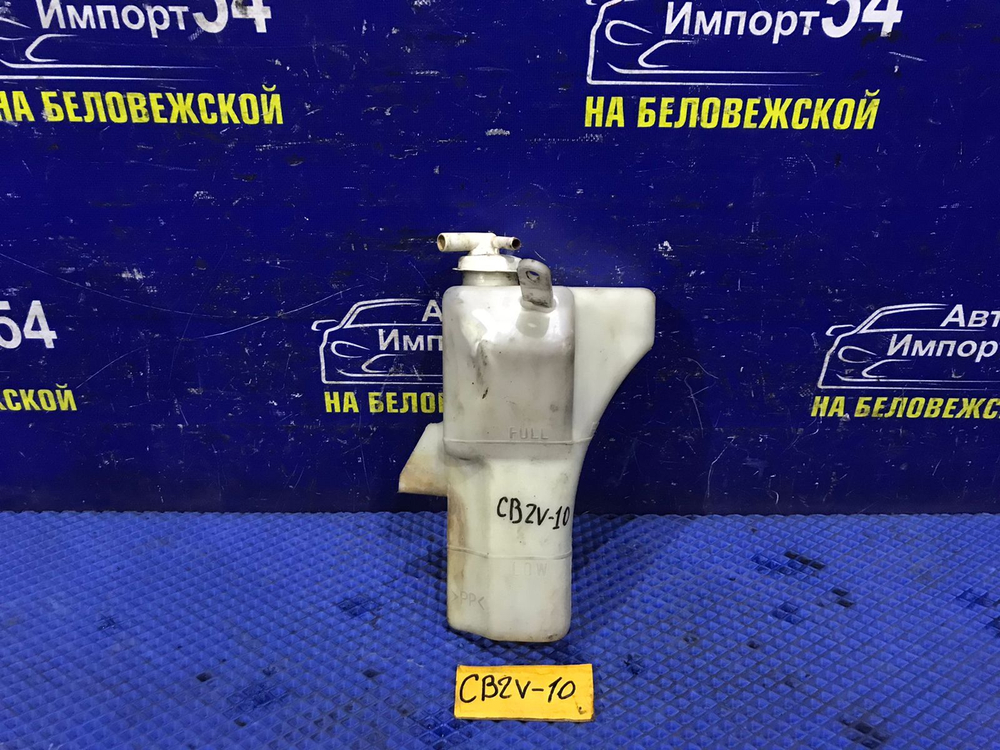 Бачок расширительный MITSUBISHI LIBERO 1999