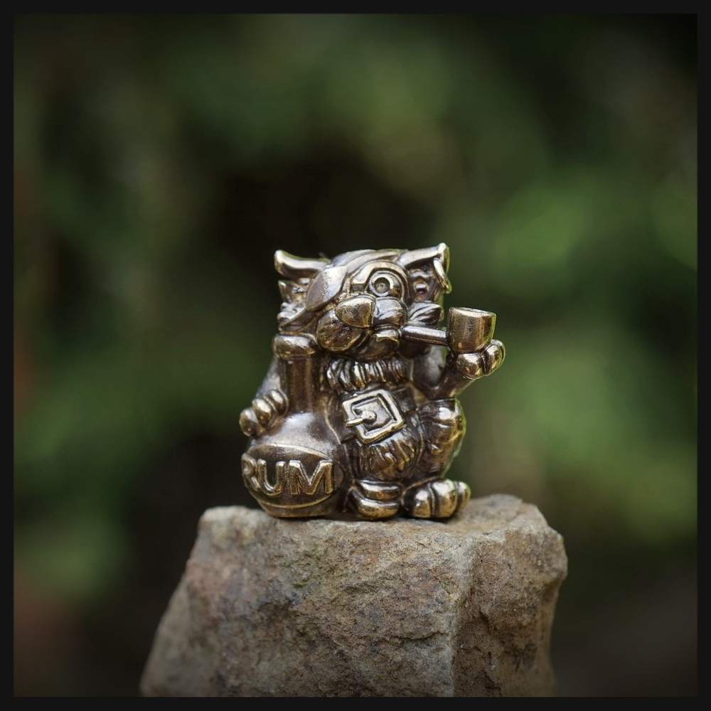 Бусина "ЙхоКот" для темляков или браслетов , латунь