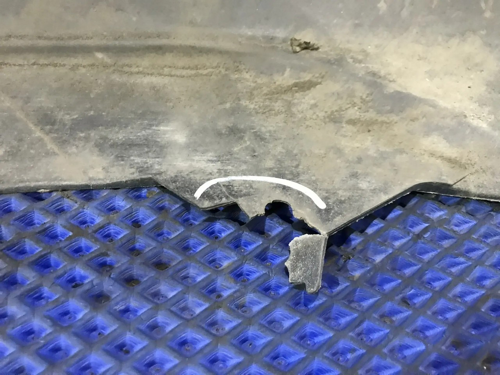 Бампер передний MAZDA MAZDA6 2003