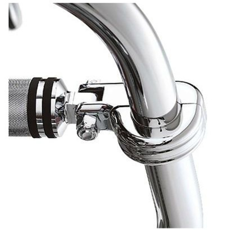 50957-02C Комплект 2-х кронштейнов сложной формы, соответствующ.конструктивным особенностям мотоцикла подставок для ног на дуги безопасности