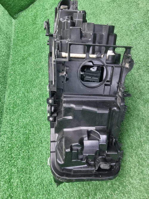 Фара правая BMW 5er G30 (2020-2023) LED
