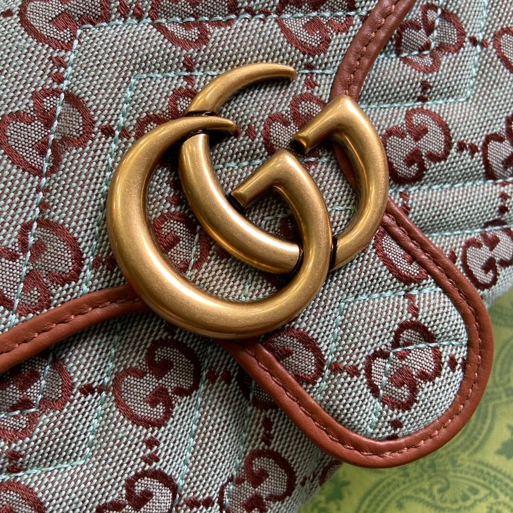 Gucci GG Marmont Small Shoulder Bag 26 cm