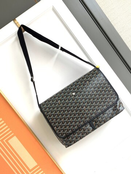 Goyard Capetien MM Messenger Bag