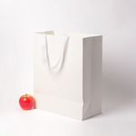 Пакет бумажный, 33x40x16, белый матовый, с вклееной ручкой