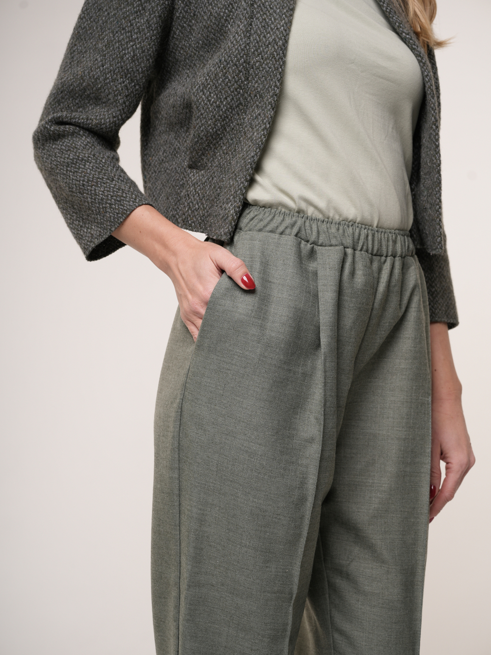 Брюки джогеры с манжетами