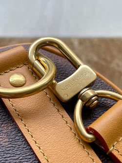 Louis Vuitton Keepall 25
