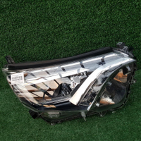 Фара правая Toyota RAV4 4 CA40 (2015-2019) LED