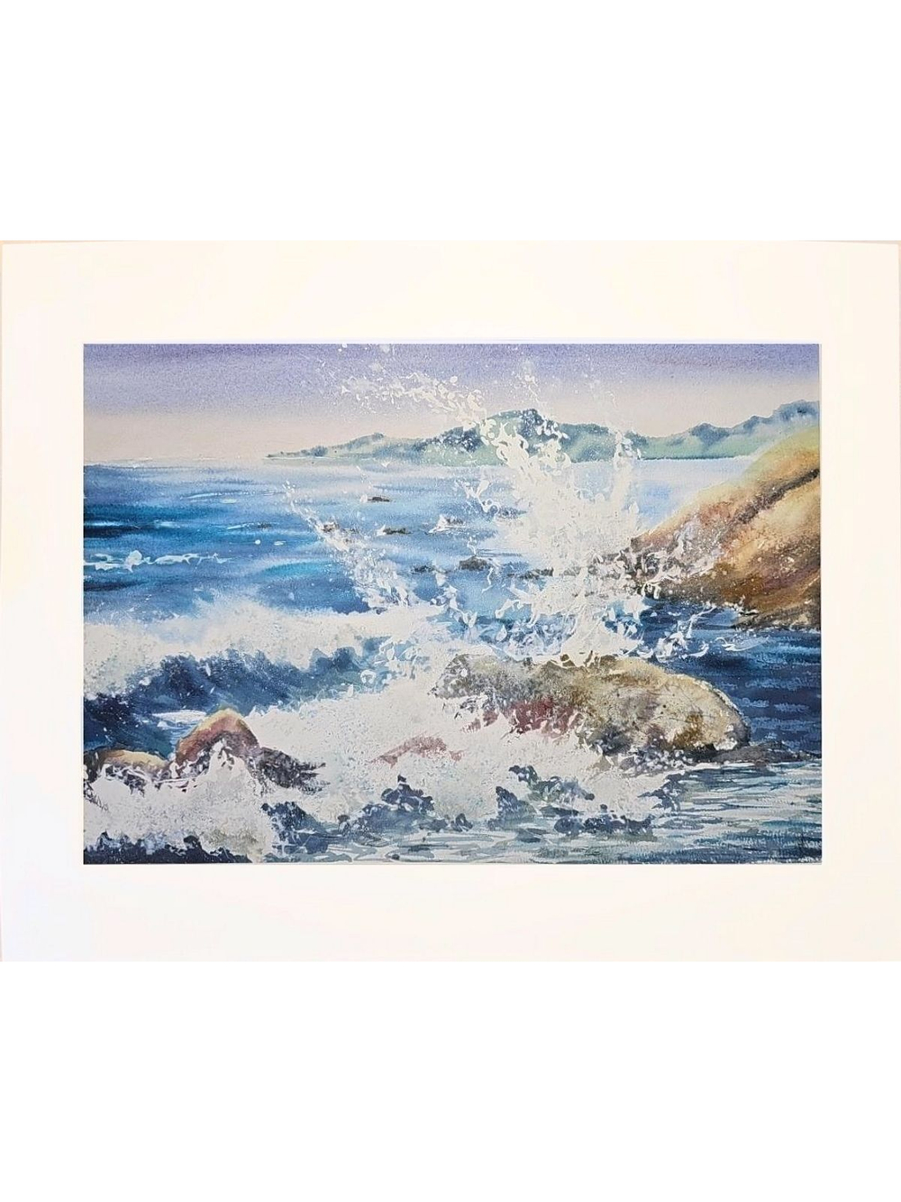 Картина авторская акварельная в паспарту 40х50 см на стену для интерьера "Разбиваясь о каменистый берег"