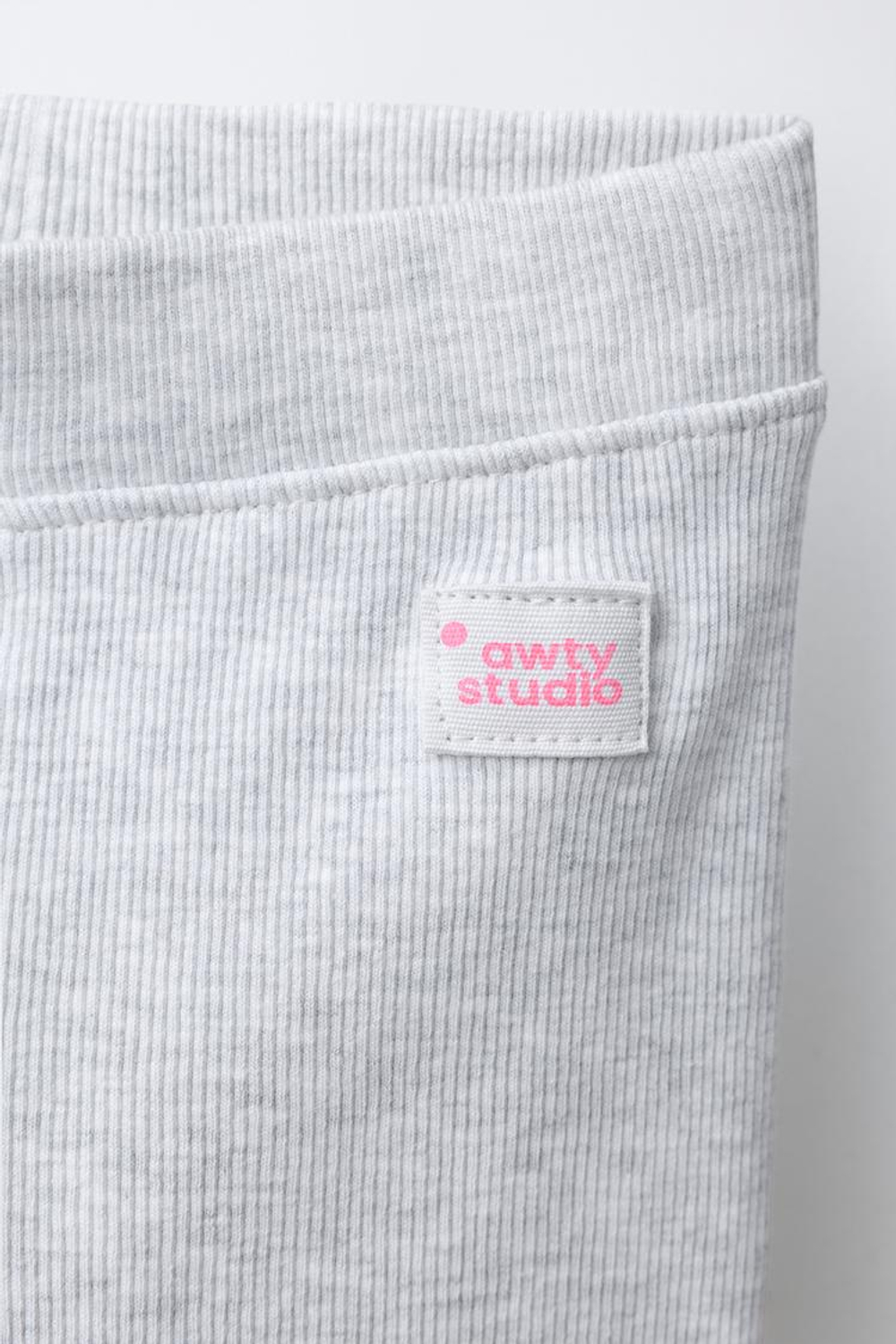 ZARA ЛЕГИНСЫ В РУБЧИК С НАШИВКОЙ, СЕРЫЙ МЕЛАНЖ