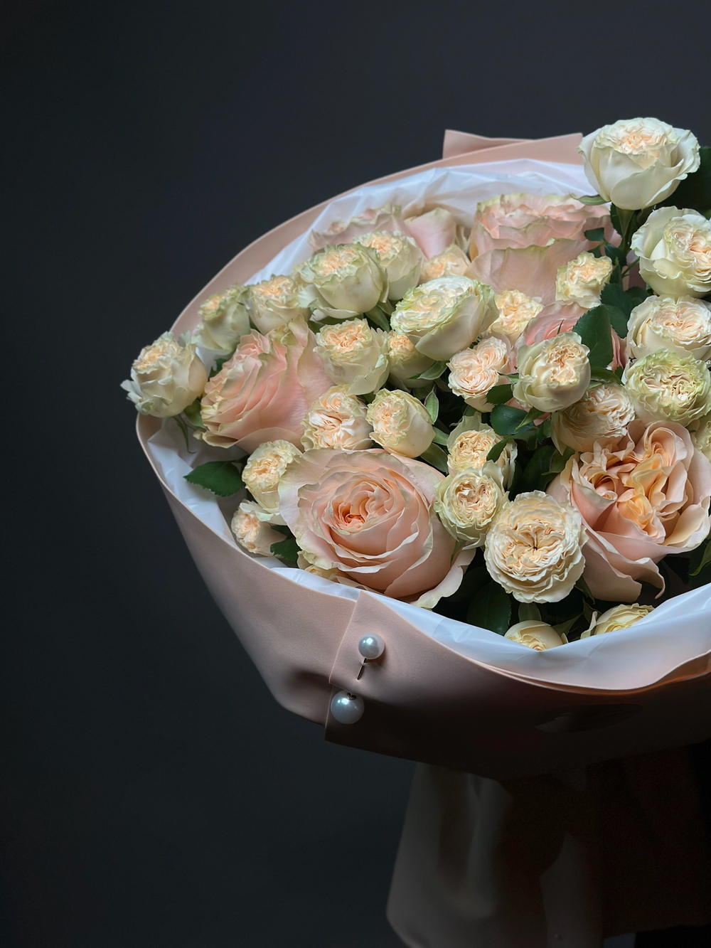 Сборный букет «Персиковое облако»