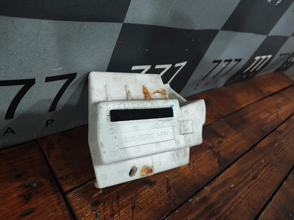 Абсорбер двери передней левой Mazda 6 (GH) 07-12 Б/У Оригинал GS1D59960