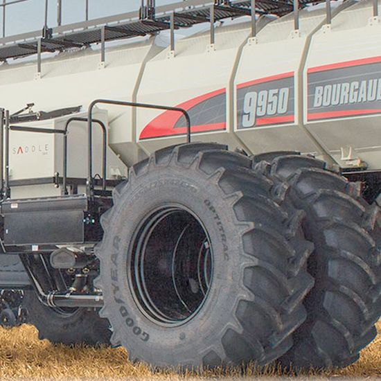 BOURGAULT бункер гидравлической навески, запчасти, комплектующие