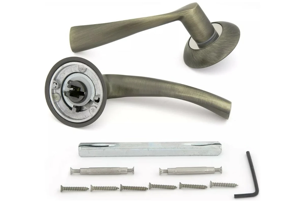 Дверная ручка Фабрика замков A 104 CF СТ-00000201