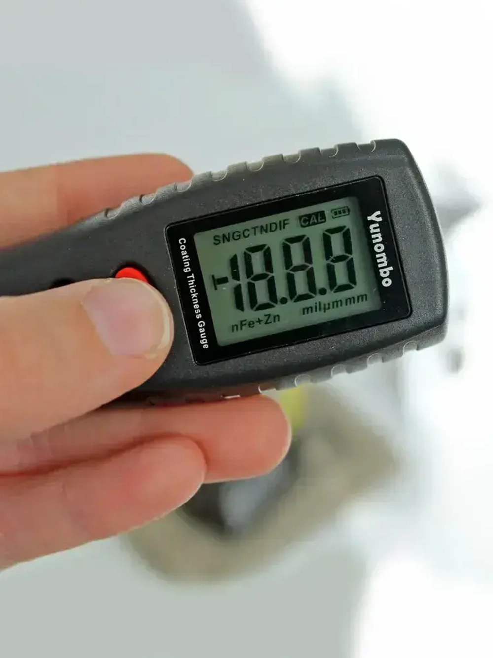 Толщиномер автомобильный лакокрасочного покрытия YNB-100S с чехлом и батарейками