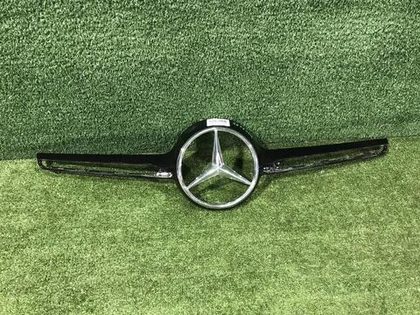 Накладка решетки радиатора Mercedes GLE c292 (2015-2019)