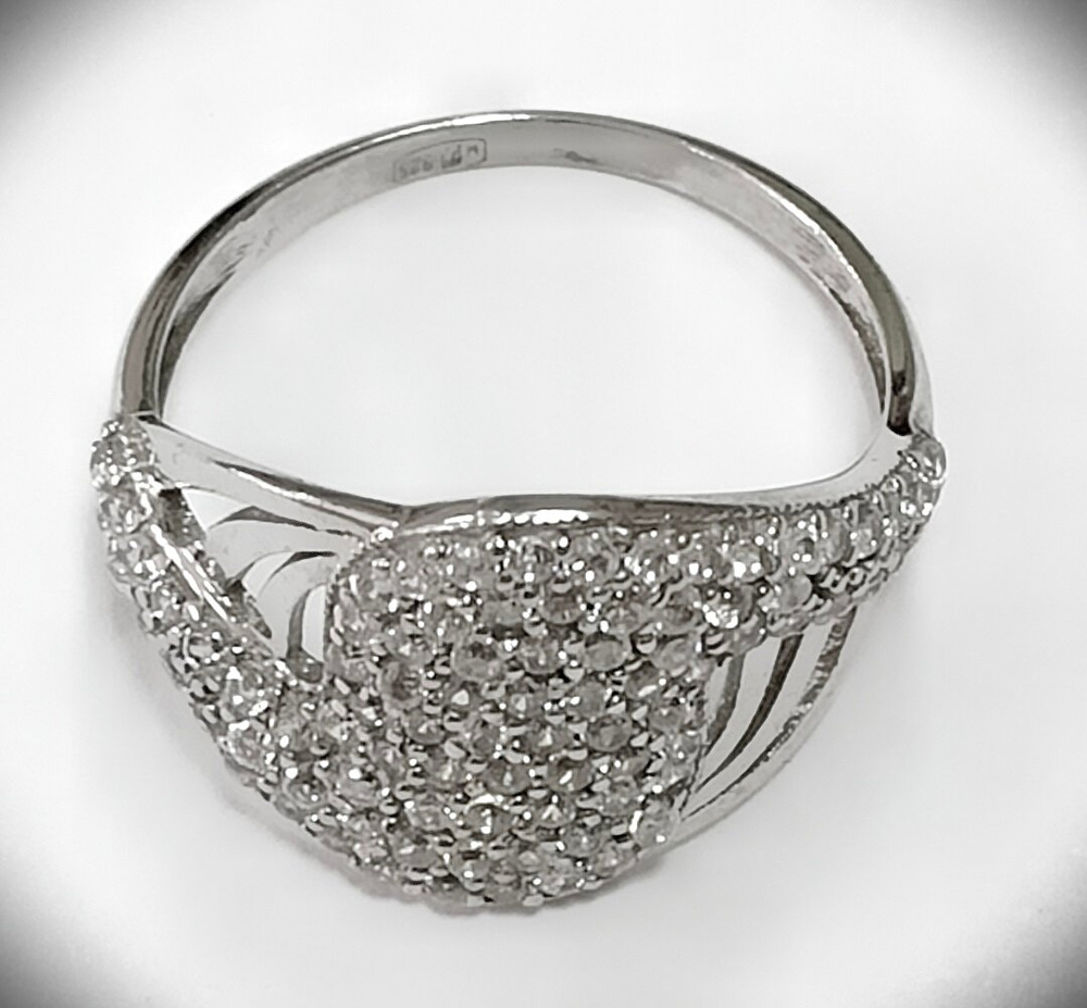 Кольцо Эстерелла