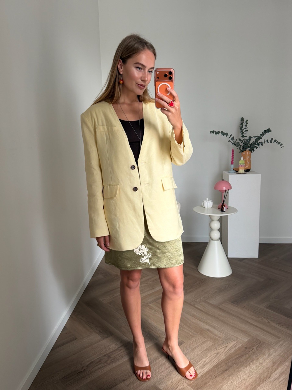 Льняной пиджак лимонный