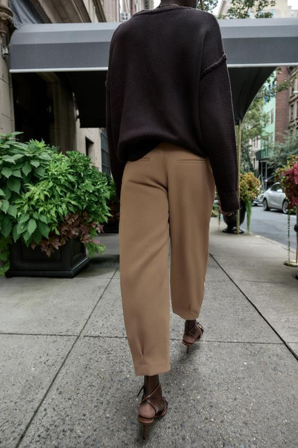 ZARA БРЮКИ CARROT С ЗАЩИПАМИ, РЫЖЕВАТО-КОРИЧНЕВЫЙ