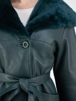 Дубленка зимняя натуральная с капюшоном