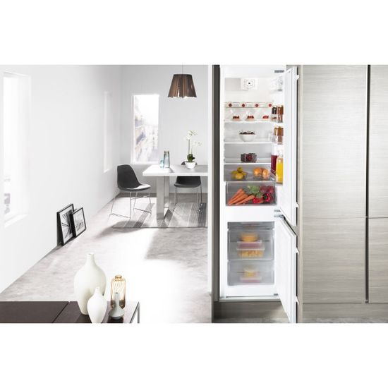 Встраиваемый холодильник Whirlpool ART 9610 A+