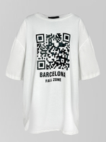 Футболка Momo studio 2308 однотонная свободная с принтом и надписью спереди