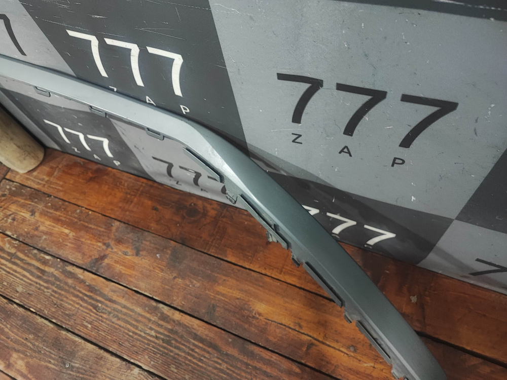 Накладка переднего бампера Audi Q7 (4M) 19-нв Б/У Оригинал 4M0853245X