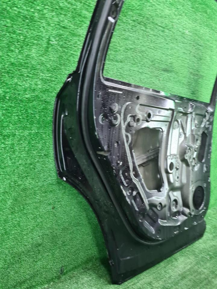 Дверь задняя левая Lixiang L9 (2022-н.в.)