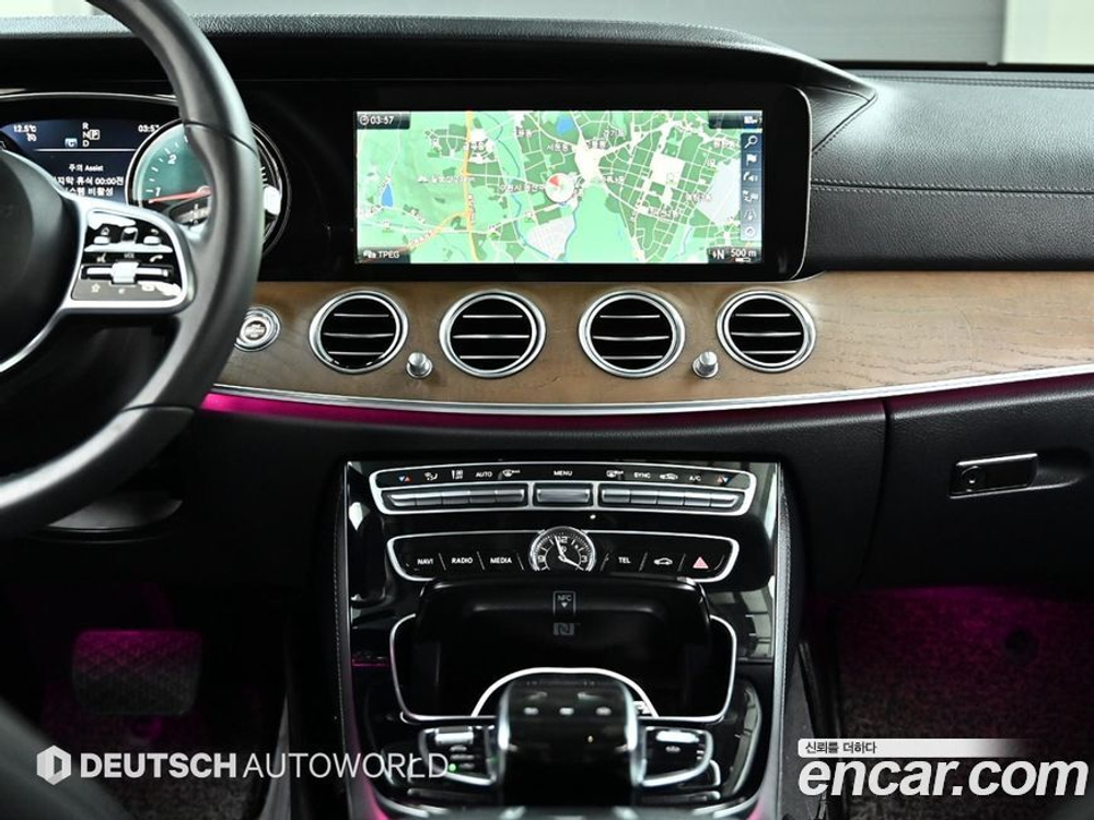Mercedes-Benz E-Class W213 E220d Exclusive (10.2019)