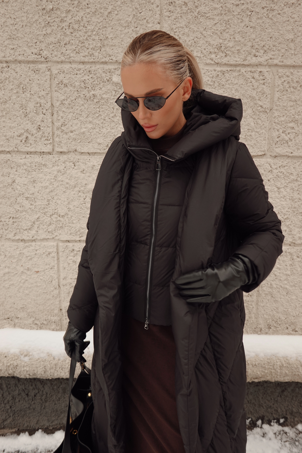 Пуховик в длине миди со съемной манишкой