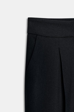 ZARA БРЮКИ С ЗАЩИПАМИ И ОТВОРОТАМИ СНИЗУ, ЧЕРНЫЙ