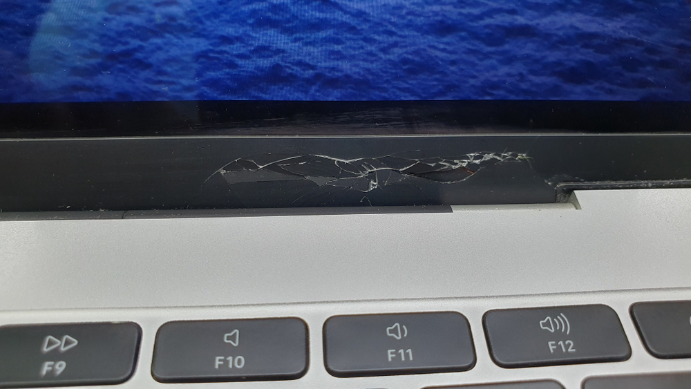 MacBook Pro 13 2017 (A1708) i5/8Gb/Retina