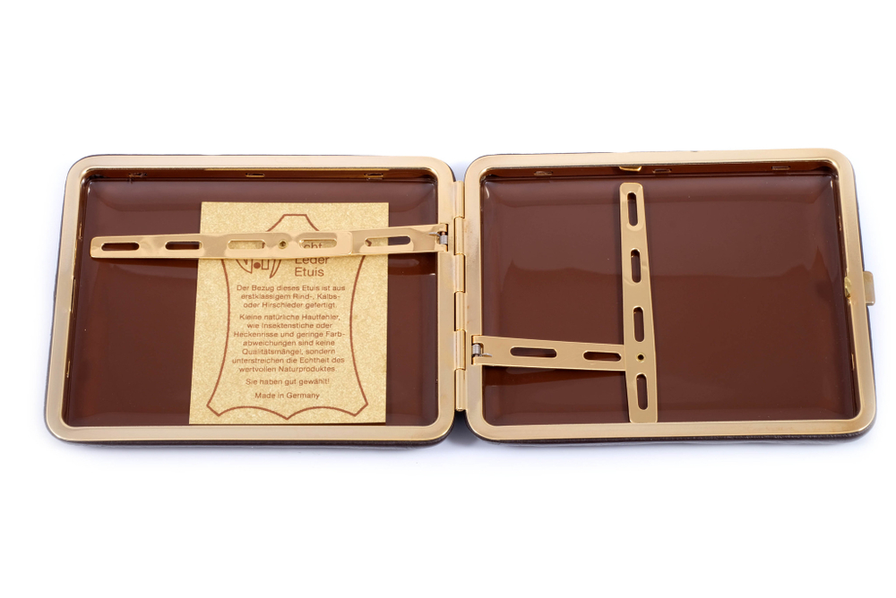 Портсигар Stoll на 18 сигарет, натуральная кожа, Черный олень, C32-1