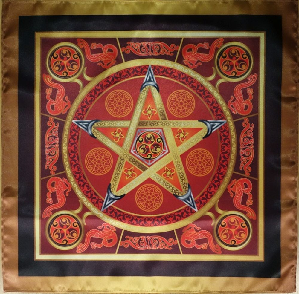 Магическая скатерть "Викка Огненная Звезда Волшебная Сила Огня" (средняя)