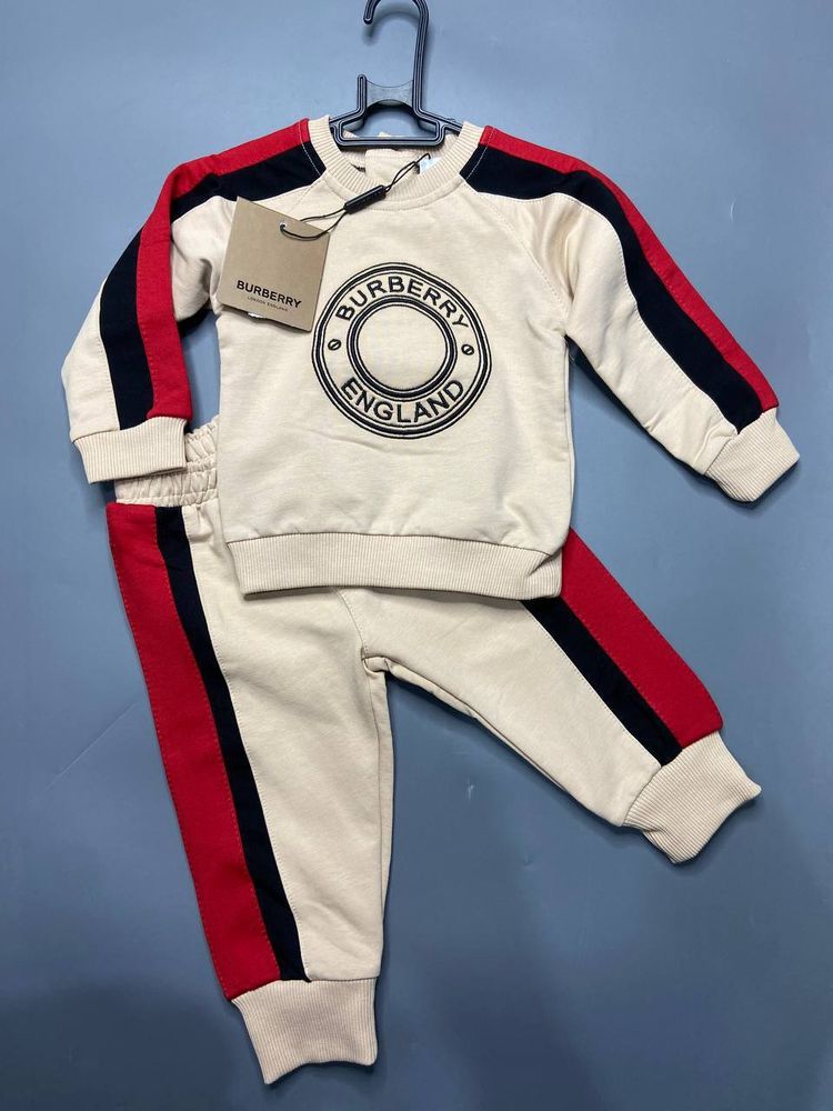 Костюм Burberry