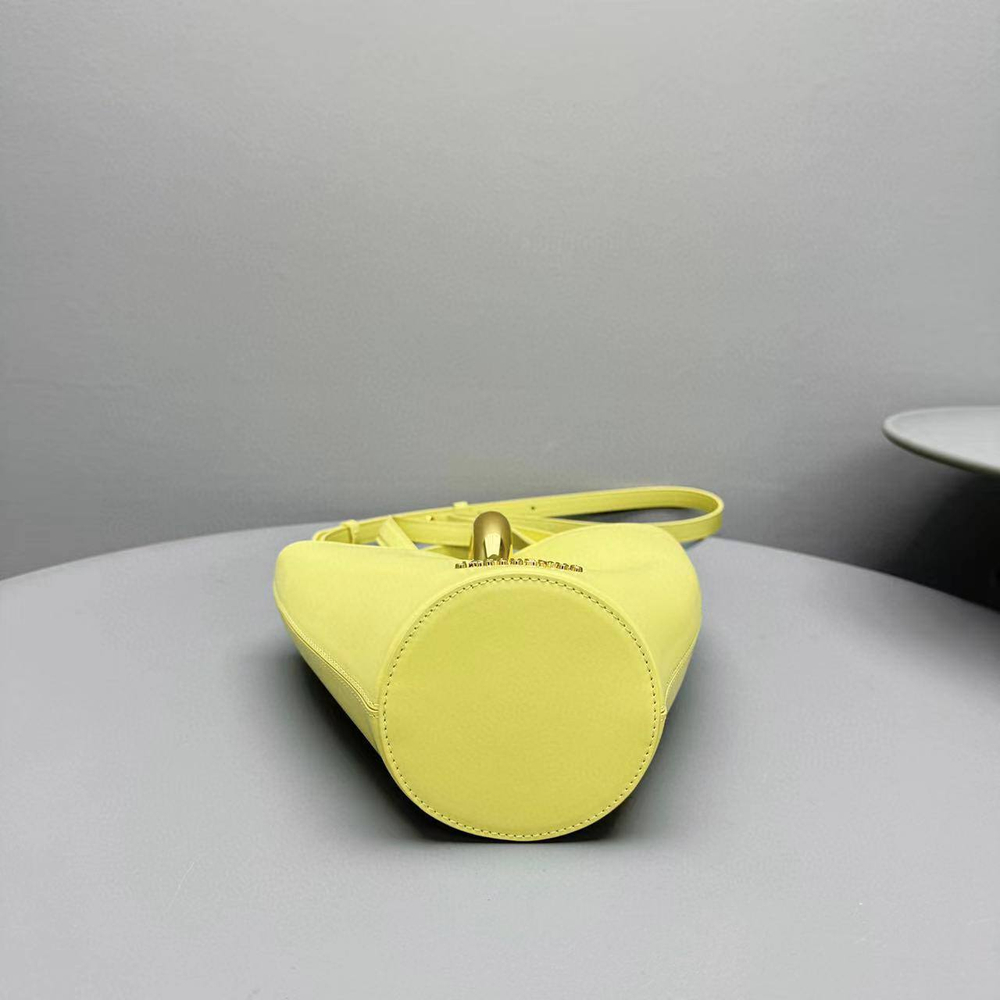 Сумка Jacquemus