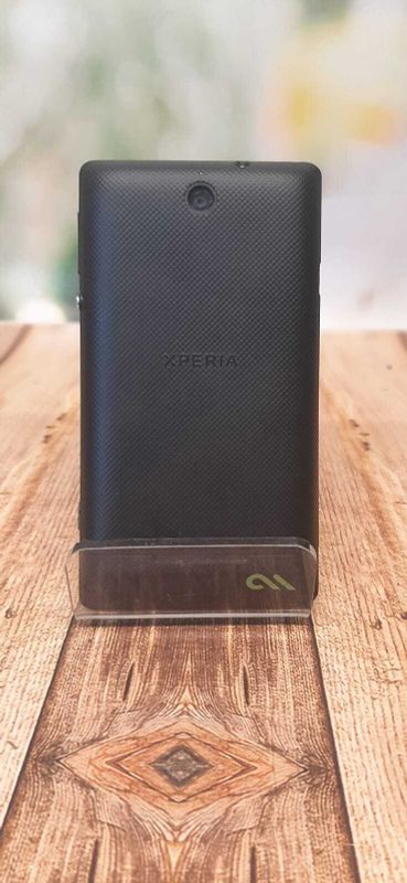Sony Xperia C1605 Черный (Витринный)